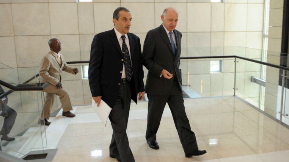 Moreno y Timerman. La dupla se prepara para negociar en Azerbaiyán, tras su paso por Angola.