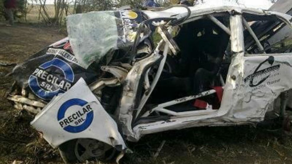 Vicente Luppino impactó contra un árbol y murió.