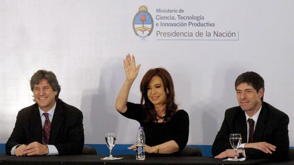 El vicepresidente Amado Boudou, investigado por enriquecimiento ilícito, Cristina Fernández, y el jefe de Gabinete, Juan Abal Medina.