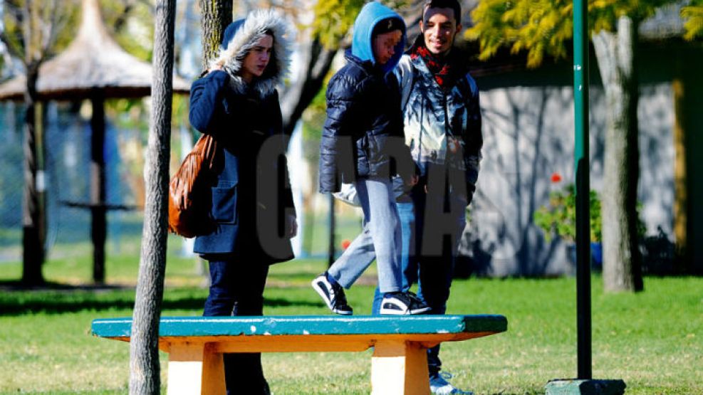 La pareja se muestra unida por el amor de André.