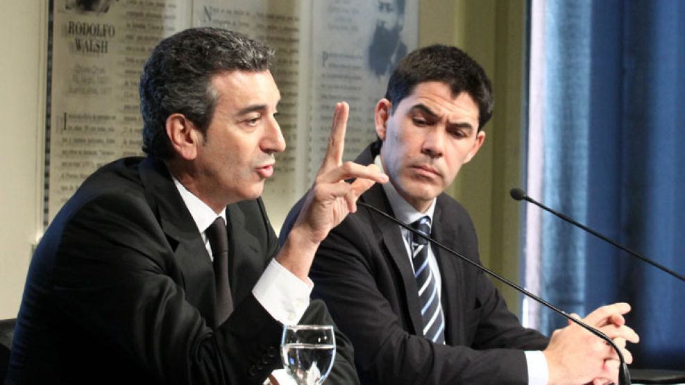 Florencio Randazzo, ministro del Interior y Transporte, con el secretario Ramos.