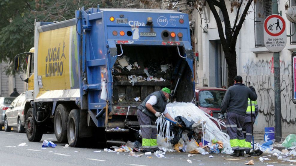 Hoy comenzaron las tareas de recolección de basura que durante cuatro días estuvo frenada.