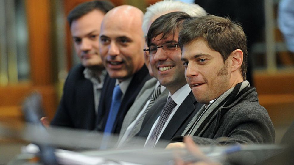 Kicillof empezó así el sorteo en la sede de la Lotería Nacional, junto al titular de la ANSES, Diego Bossio.