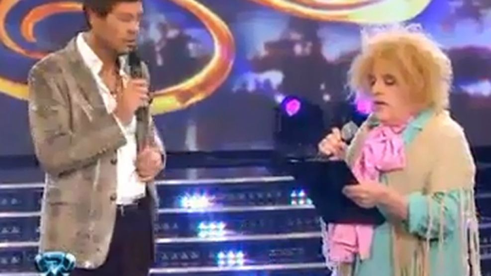 El conductor de Showmatch fue sorprendido por el personaje de Gasalla.