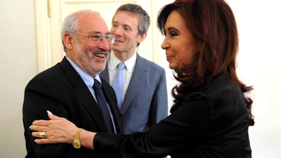 Cristina y Stiglitz se encontraron ayer en Casa de Gobierno. El Nobel de Economía no vino gratis.