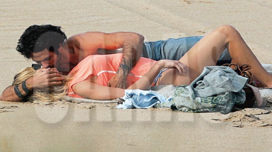 Liz Solari con su novio a los besos en Punta del Este