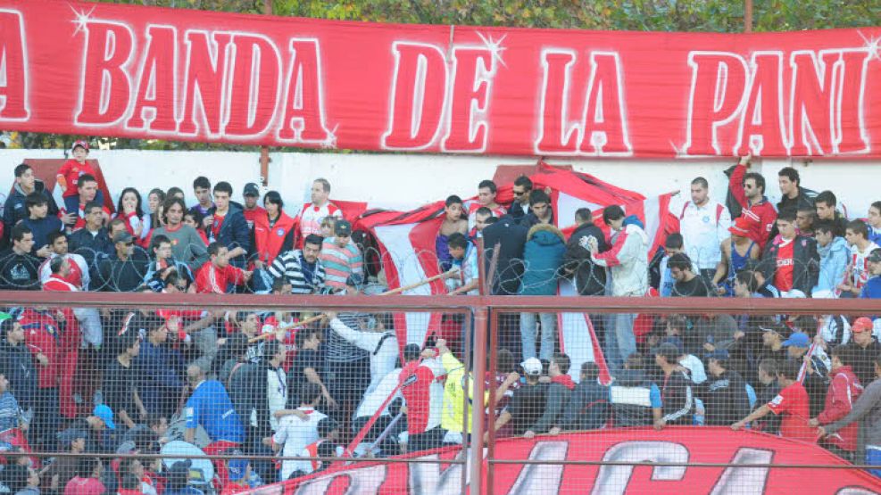 Una postal de la hinchada de Argentinos.