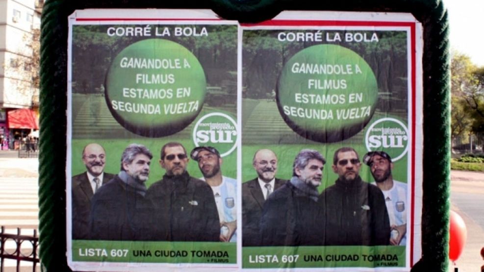 Uno de los afiches de la "campaña sucia" contra Filmus.