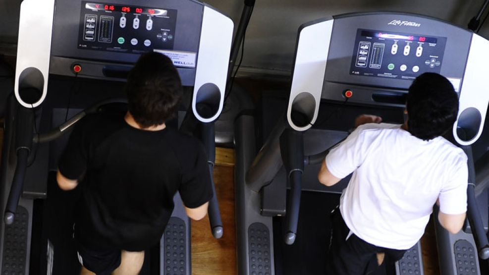 Corro. Se busca bajar kilos de más para lucir durante los meses del verano. Pero hay inconstancia.