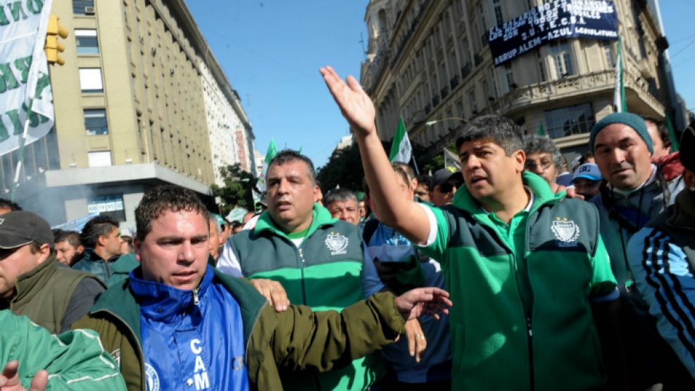 Pablo Moyano, en una de sus últimas grandes convocatorias, cuando asistieron al acto en Plaza de Mayo.