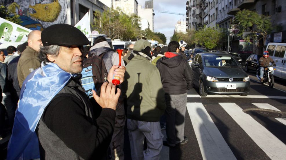 El corte de los transportistas en pleno centro porteño. 