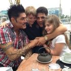 Fort con sus hijos y su novio