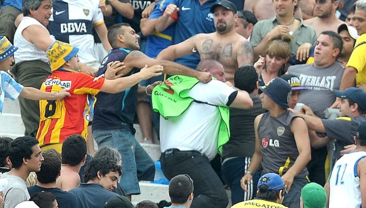 agresion-barras-5