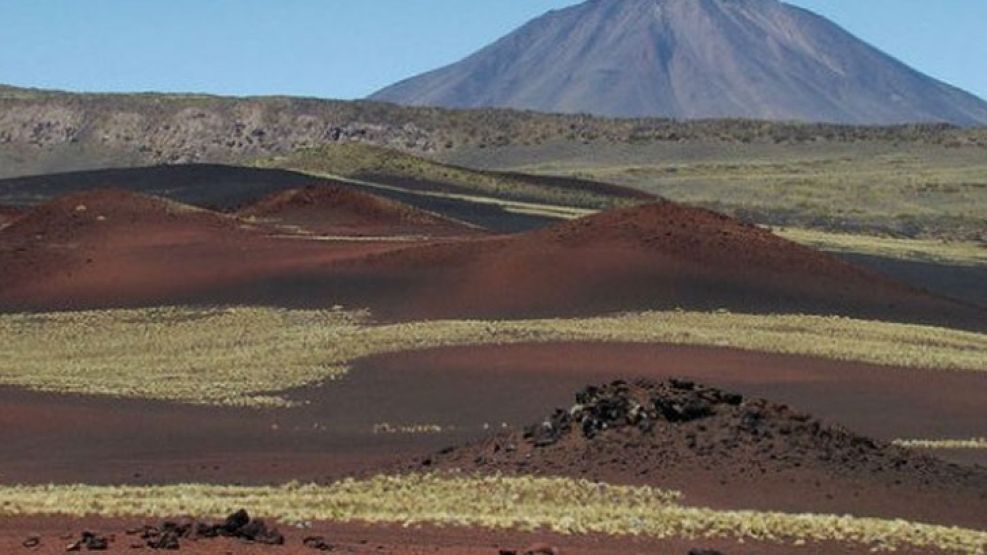 El nombre completo del bien es Campos Volcánicos Llancanelo y Payun Matru, Distrito Payunia, y se trata de un área de 36.000 kilómetros cuadrados.