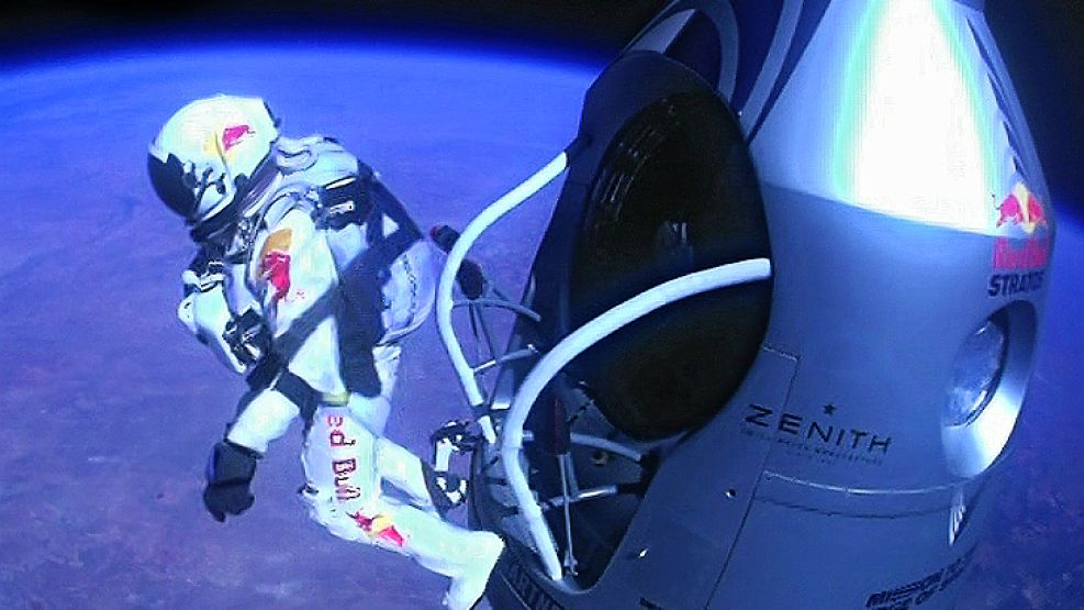 El momento más impactante del salto de Baumgartner.