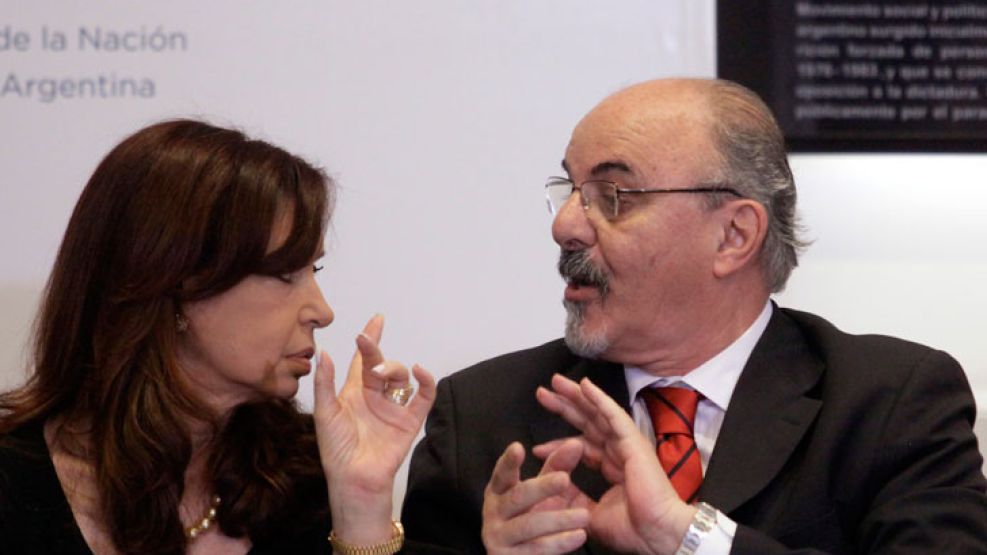 Esta vez, le tocó a Tomada recibir los retos de la Presidenta.