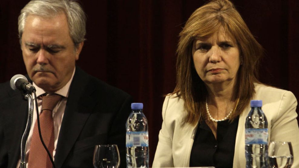 Pinedo y Bullrich estuvieron en la conferencia de prensa.