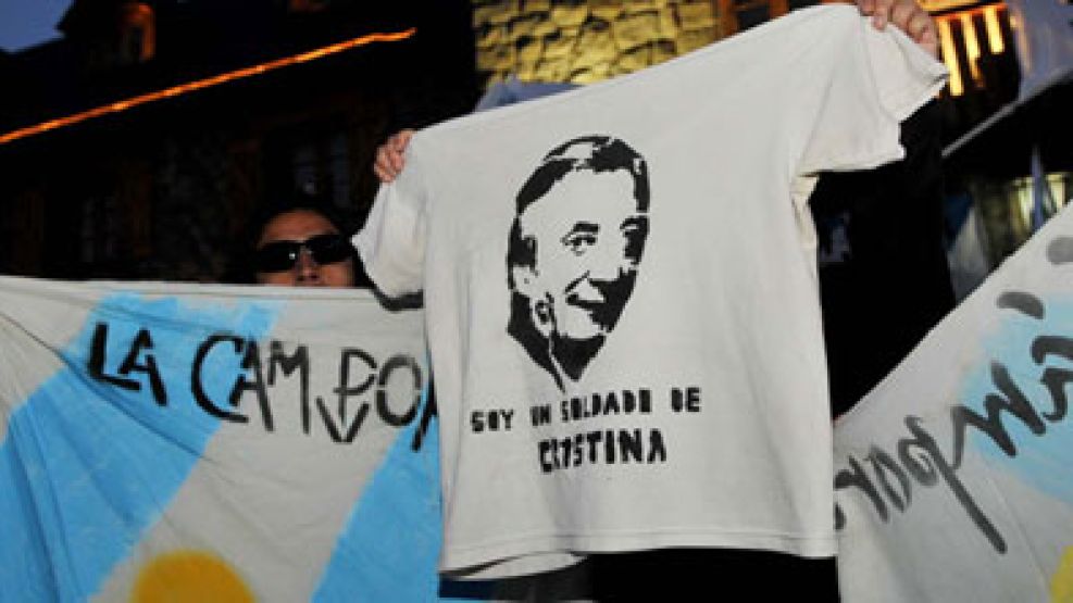 Homenajes a Kirchner en Bariloche, en octubre de 2011, al cumplirse el primer aniversario de su muerte. 