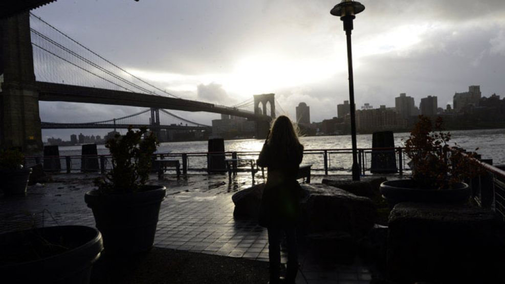 El sol iluminó por la tarde a Manhattan.