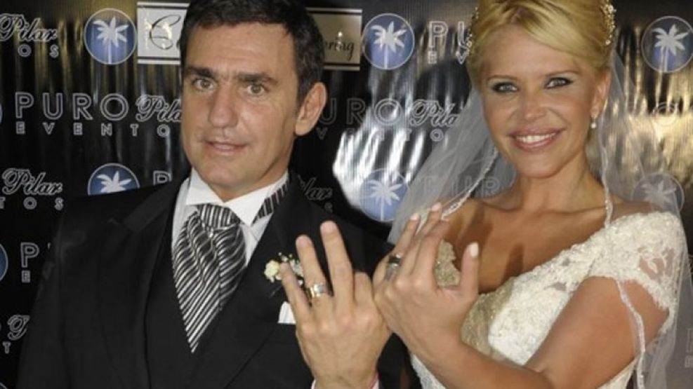 Nazarena Vélez en la boda con su marido