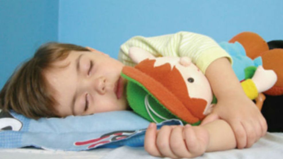 La causa más común es la enuresis, que puede aparecer después de aprender a control.