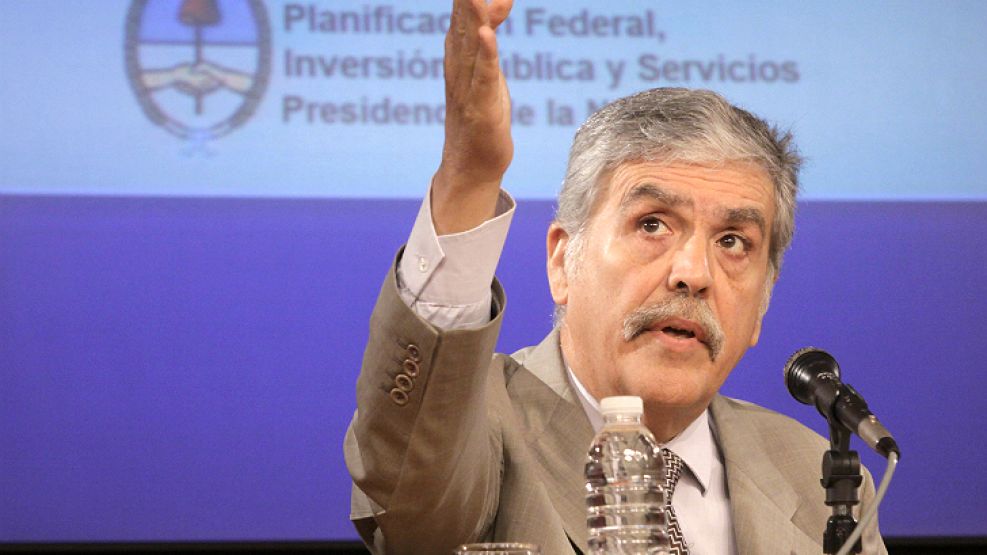 Aviso. De Vido habló de un presunto complot. Abajo, el facsímil del reporte interno de Cammesa.