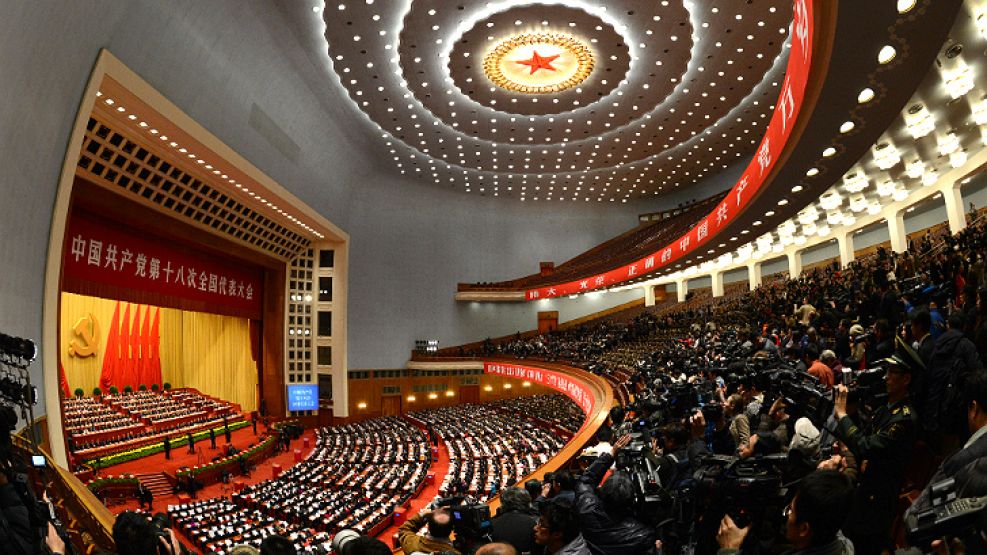China tiene nuevos líderes ante su sociedad y ante el mundo.