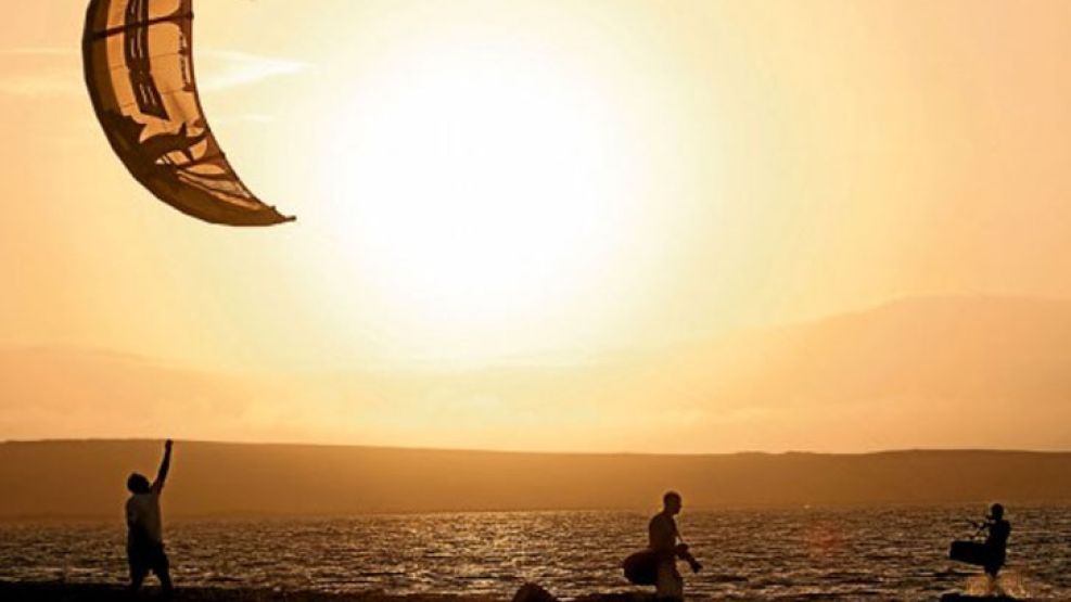 Paracas. A tres horas de Lima, las playas de esta ciudad son paraísos para practicar kitesurf. 