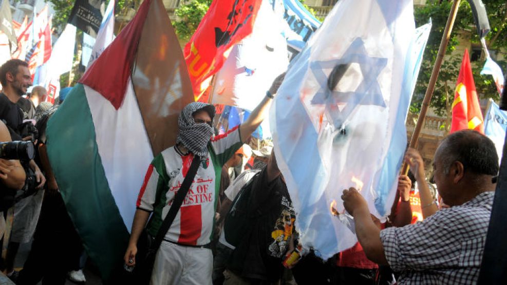 ?Repudiamos los ataques del Estado terrorista de Israel sobre la Franja de Gaza?, explicó el líder de la agrupación, Fernando Esteche.