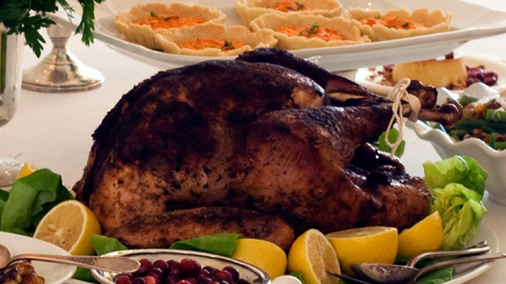 La cena del Día de Acción de Gracias es un evento especial cuyo alimento protagonista por antonomasia es el pavo asado al horno.
