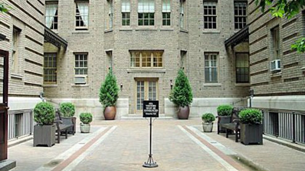 El edificio de la diva está en el West Side de Manhattan, la zona donde habitan varias estrellas de Hollywood.