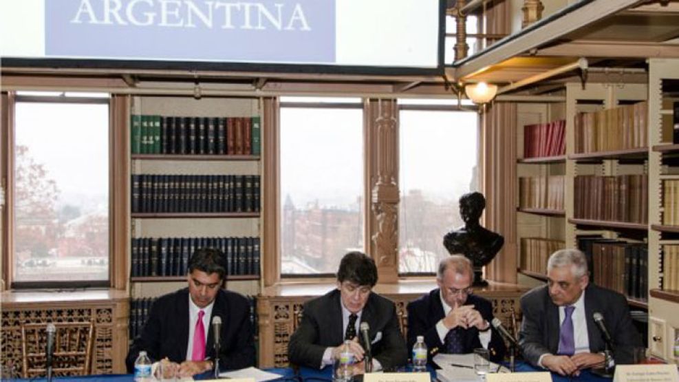 El gobernador de Chaco disertó en la Cátedra Argentina de la universidad de EE.UU. y habló con Perfil.com.