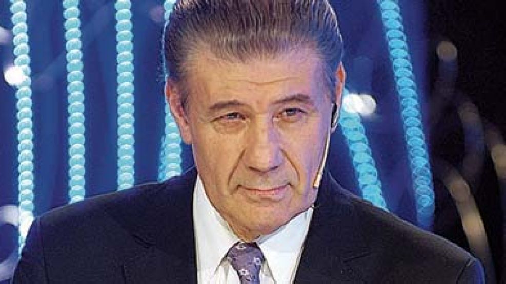 Víctor Hugo Morales negó su "cercanía" con la Rosada en un reportaje con el diario El Cronista.