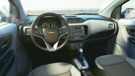 Chevrolet Spin interior 1