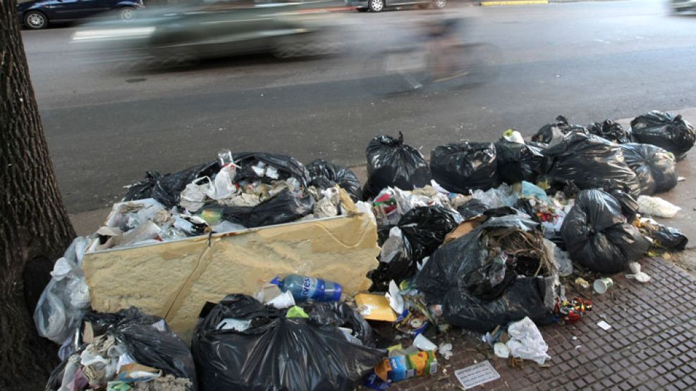 La Ciudad se comprometió ayer a disminuir un 78% de su basura.