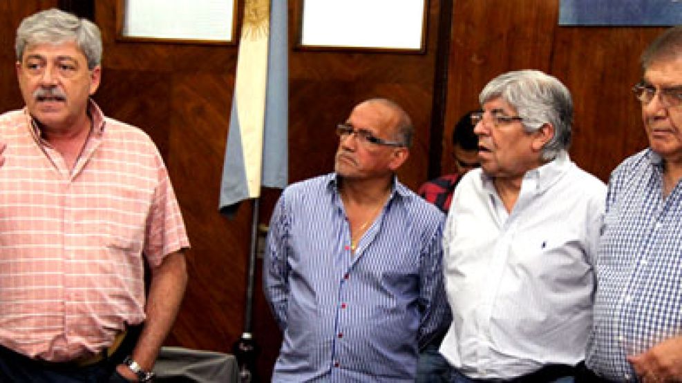 Buzzi junto a Moyano y la CTA hicieron un paro general el 20 de noviembre pasado.