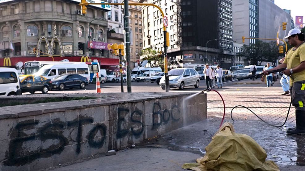 Los hinchas de Boca destrozaron el centro porteño