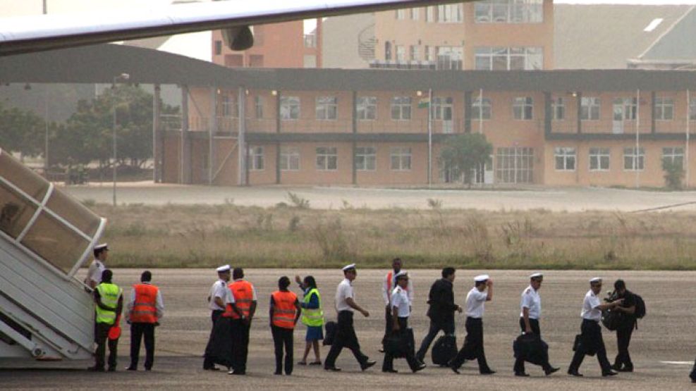 Los marinos llegando a Ghana