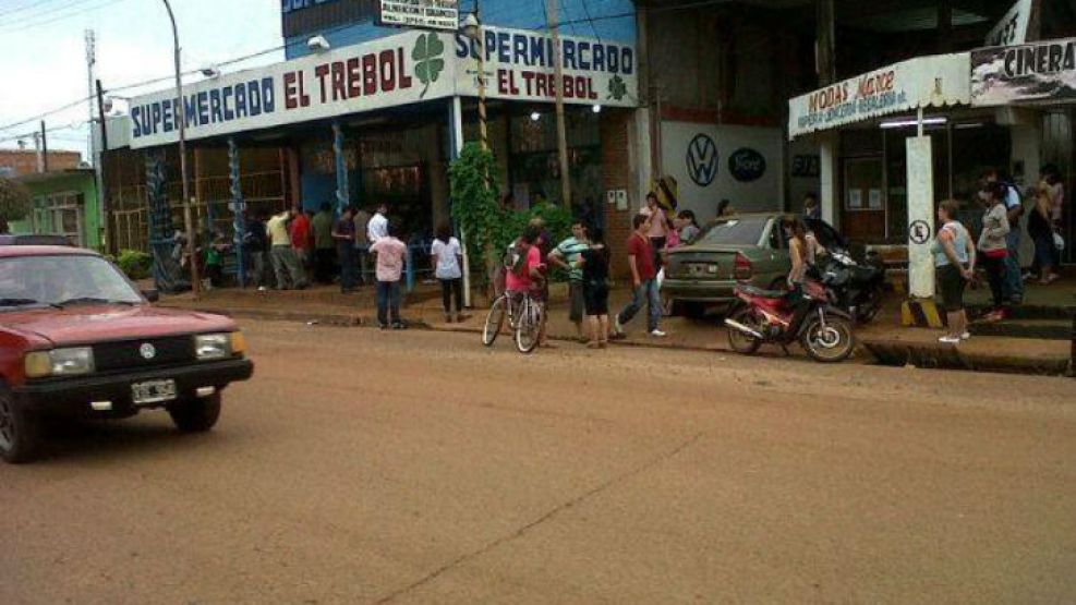 En Posadas, después del saqueo a un súper detuvieron a cuatro personas y reforzaron la seguridad en los centros comerciales.