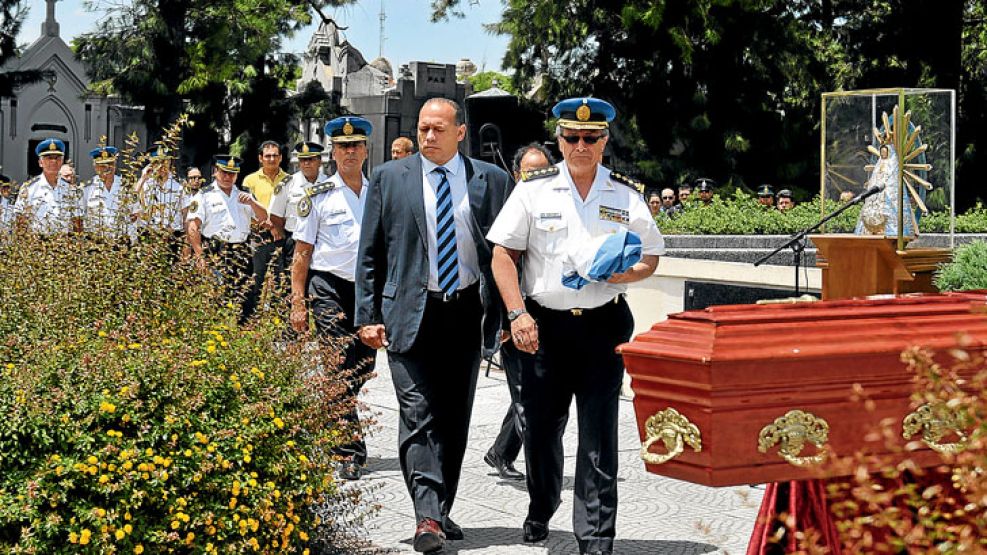 El secretario de Seguridad, Sergio Berni, desplegó gendarmes y declaró la "emergencia".