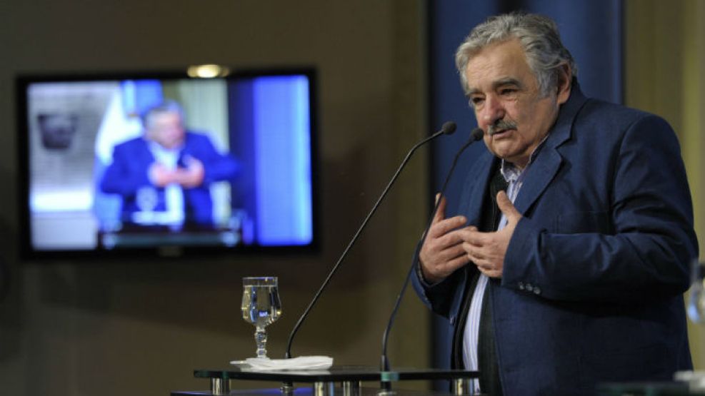 Con el antecedente inmediato del 7D, Mujica optará por una ley de medios menos "conflictiva".