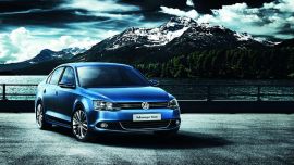 Volkswagen Vento (1)