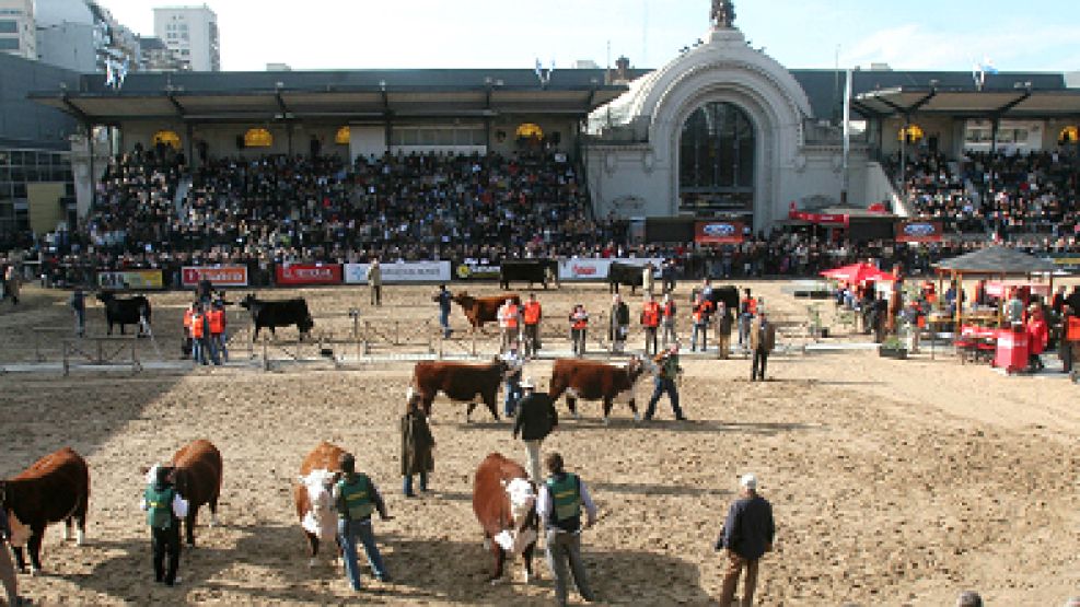 El predio de la Rural, nuevo eje de la disputa entre el sector del campo y el Gobierno.