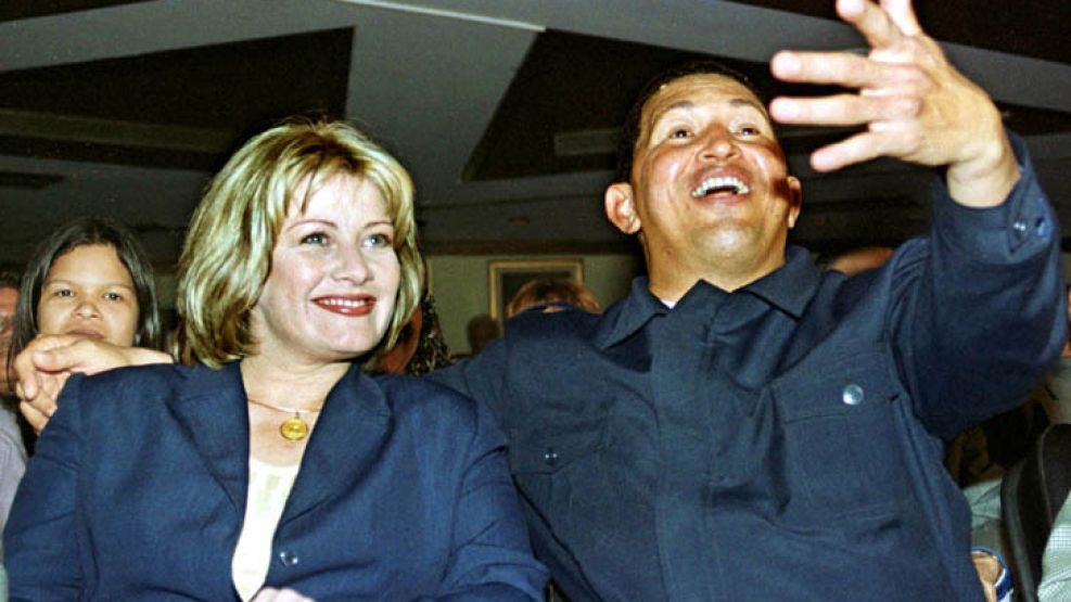 Otras épocas. Marisabel Rodríguez y Hugo Chávez en el primer gobierno bolivariano.