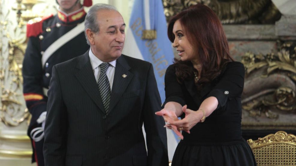 CFK citó esta tarde a Puricelli para hablar sobre el Santísima Trinidad. El ministro asegura que ya habló con la mandataria.
