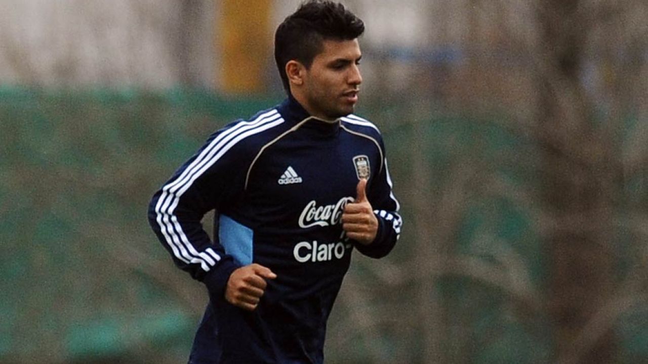 Cuantos Hijos Tiene El Kun Aguero