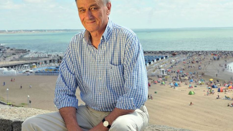 Binner planifica desde la Costa el año electoral.