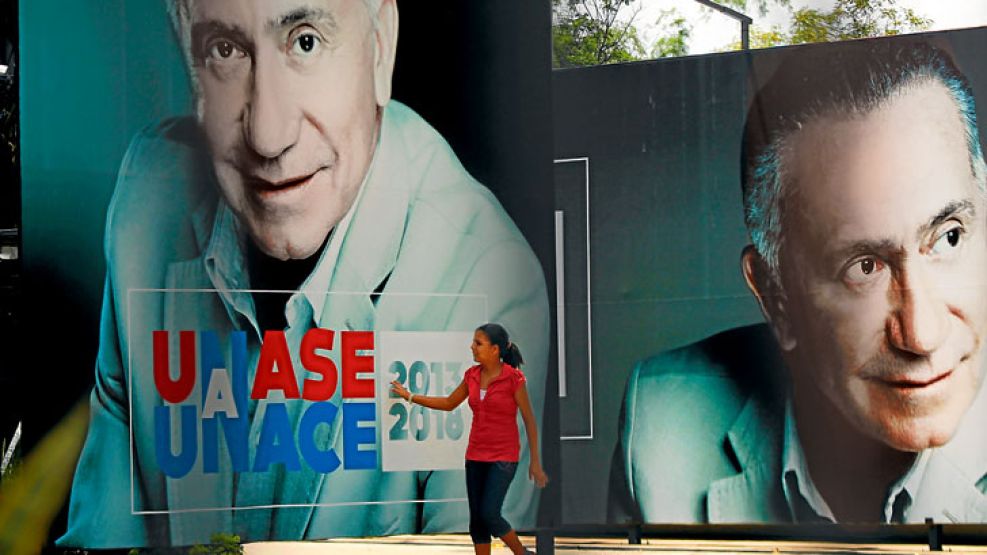 Campaña. Todavía se pueden ver en las calles de Asunción los carteles que promocionan la candidatura del fallecido Lino Oviedo.