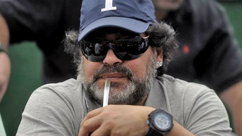 Maradona: "Voy a viajar a reconocer a Dieguito, al cual nunca, desde ya, le va a faltar nada".