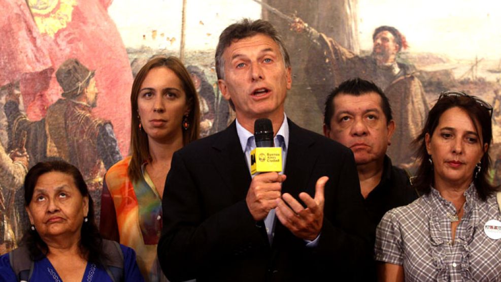 Lavagna "es un dirigente prestigioso de la política argentina, de trayectoria peronista", expresó Macri.